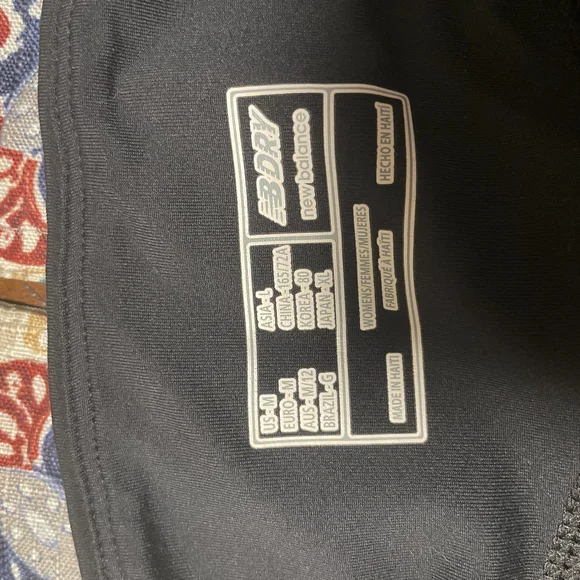 New Balance Womens Black Leggings - Picture 3 of 3